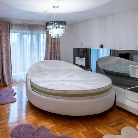 Luxury Lake 빌라 Năvodari